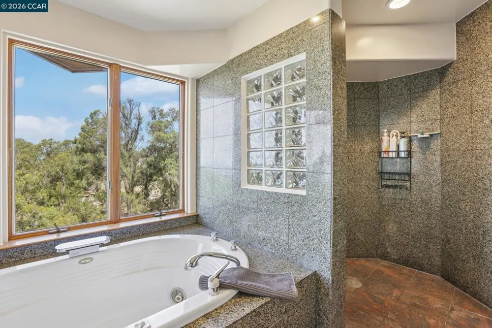 3906 Arbutus Ct Hayward, CA 94542