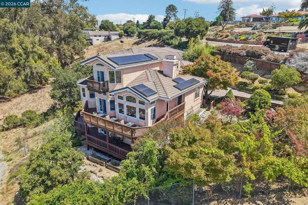 3906 Arbutus Ct Hayward, CA 94542
