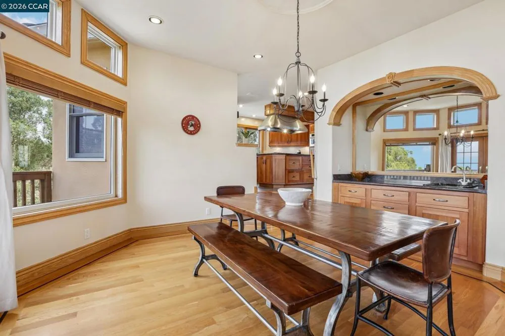 3906 Arbutus Ct Hayward, CA 94542