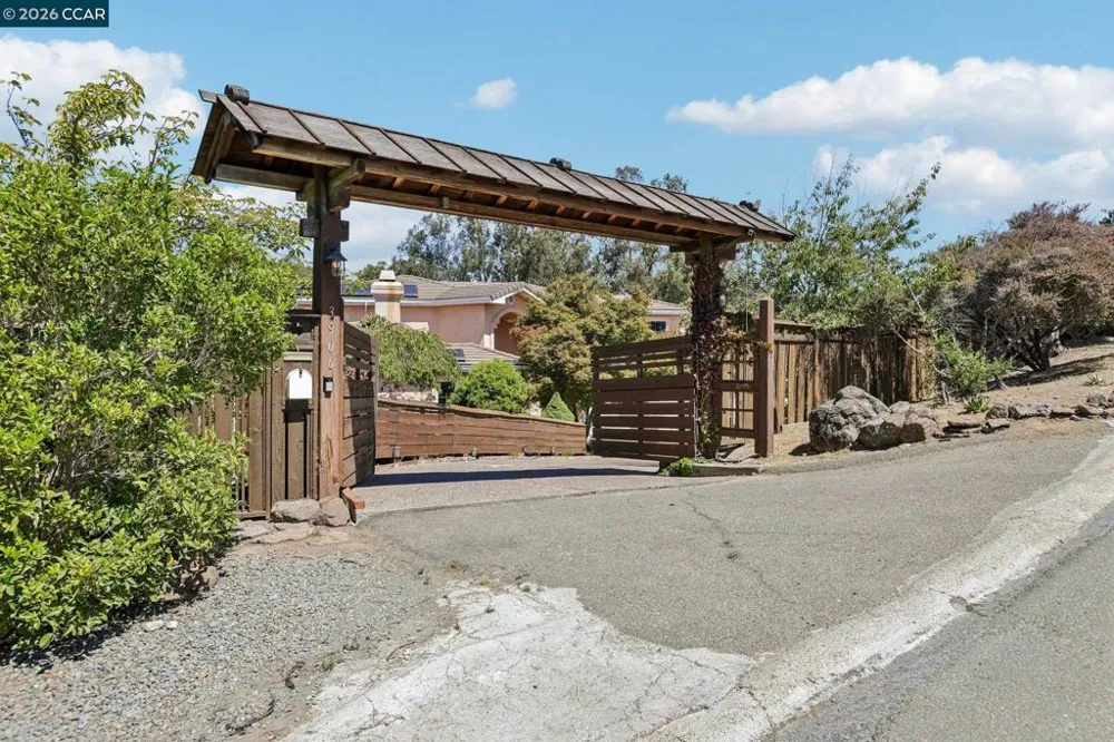 3906 Arbutus Ct Hayward, CA 94542