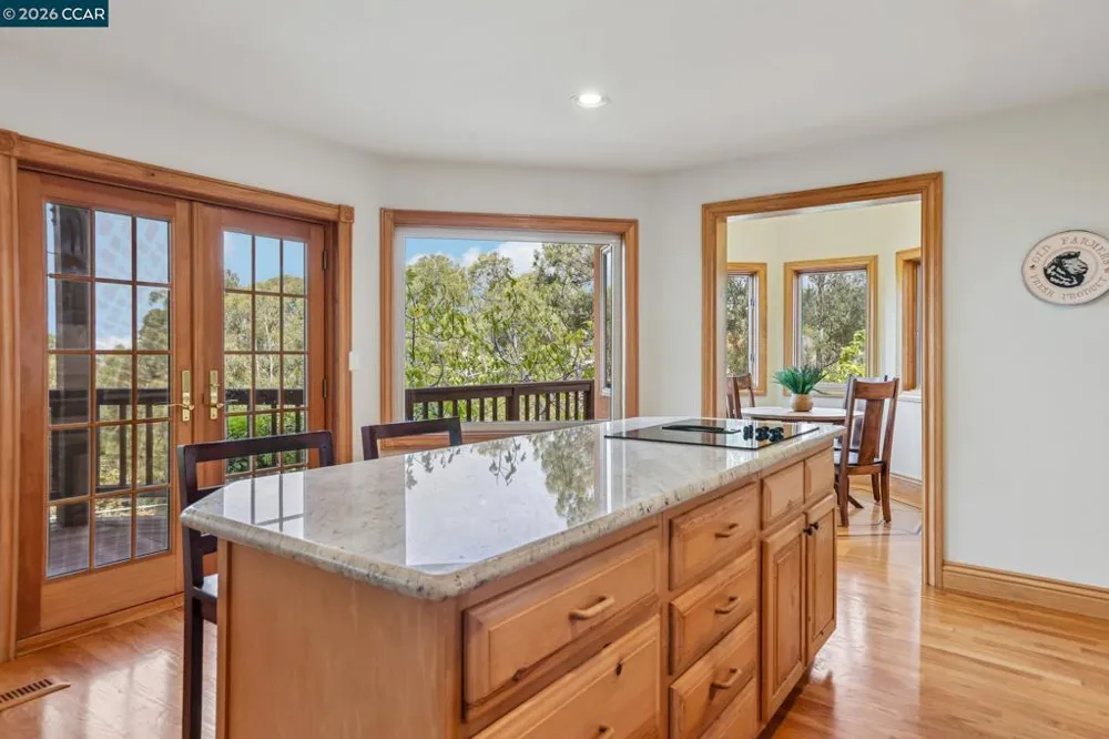 3906 Arbutus Ct Hayward, CA 94542