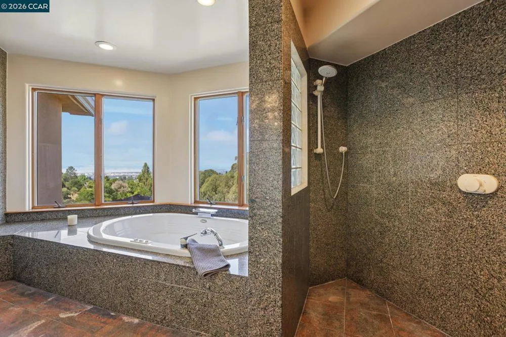 3906 Arbutus Ct Hayward, CA 94542