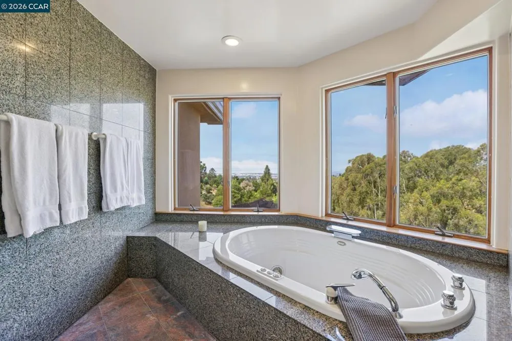 3906 Arbutus Ct Hayward, CA 94542