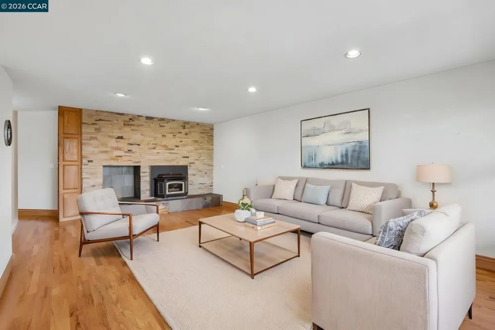 3906 Arbutus Ct Hayward, CA 94542