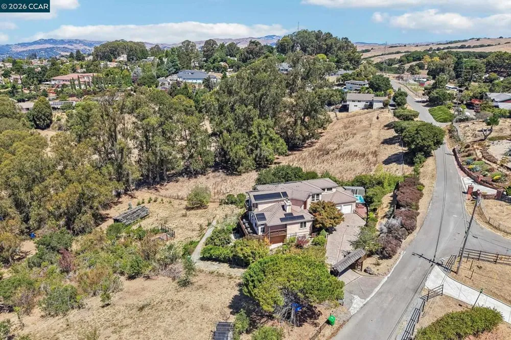 3906 Arbutus Ct Hayward, CA 94542