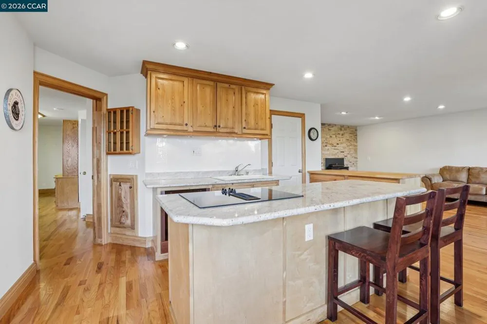 3906 Arbutus Ct Hayward, CA 94542