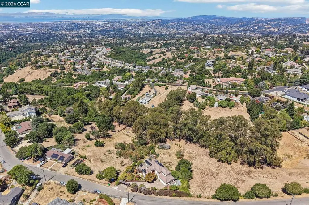 3906 Arbutus Ct Hayward, CA 94542