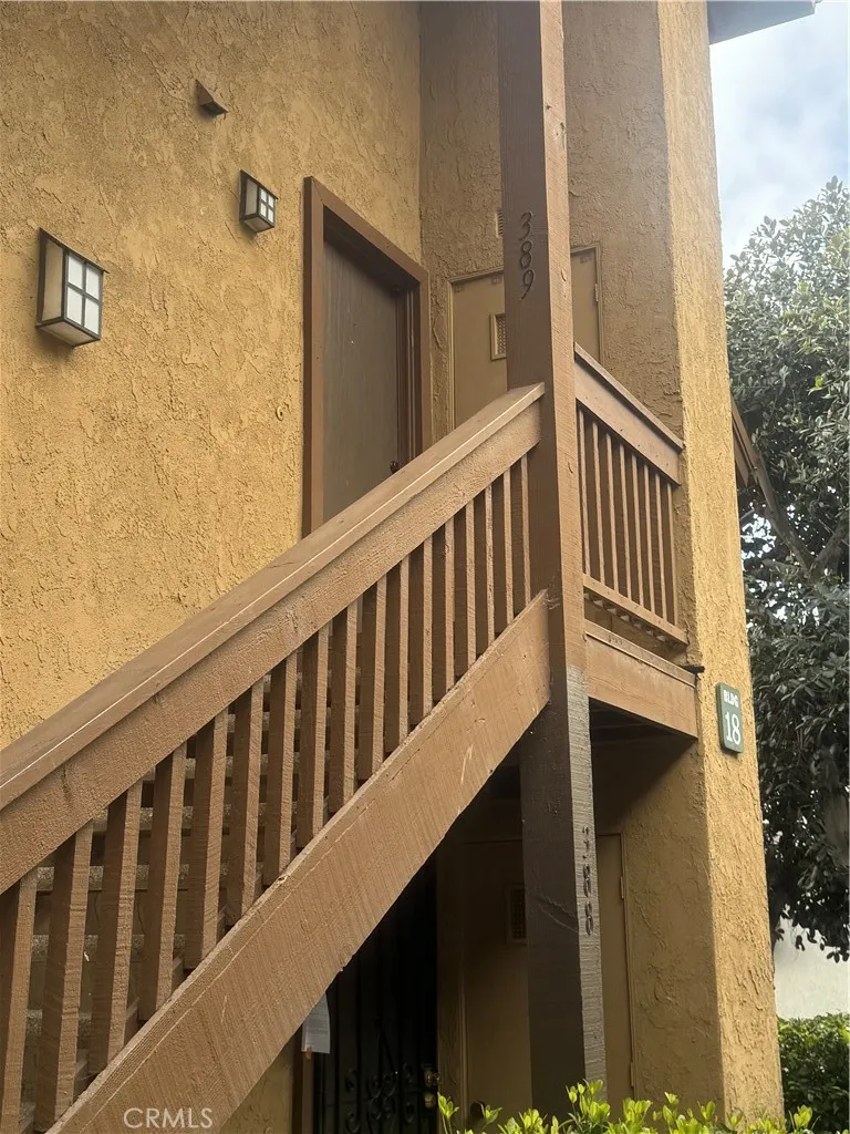389 Orange Blossom Irvine, CA 92618