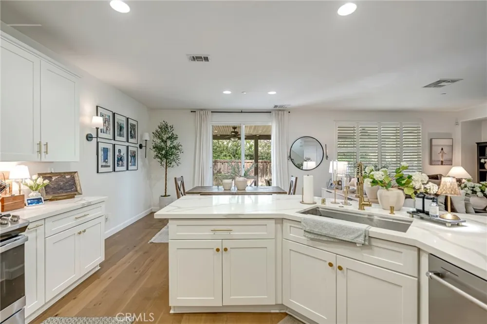 17621 Perilla San Bernardino, CA 92407