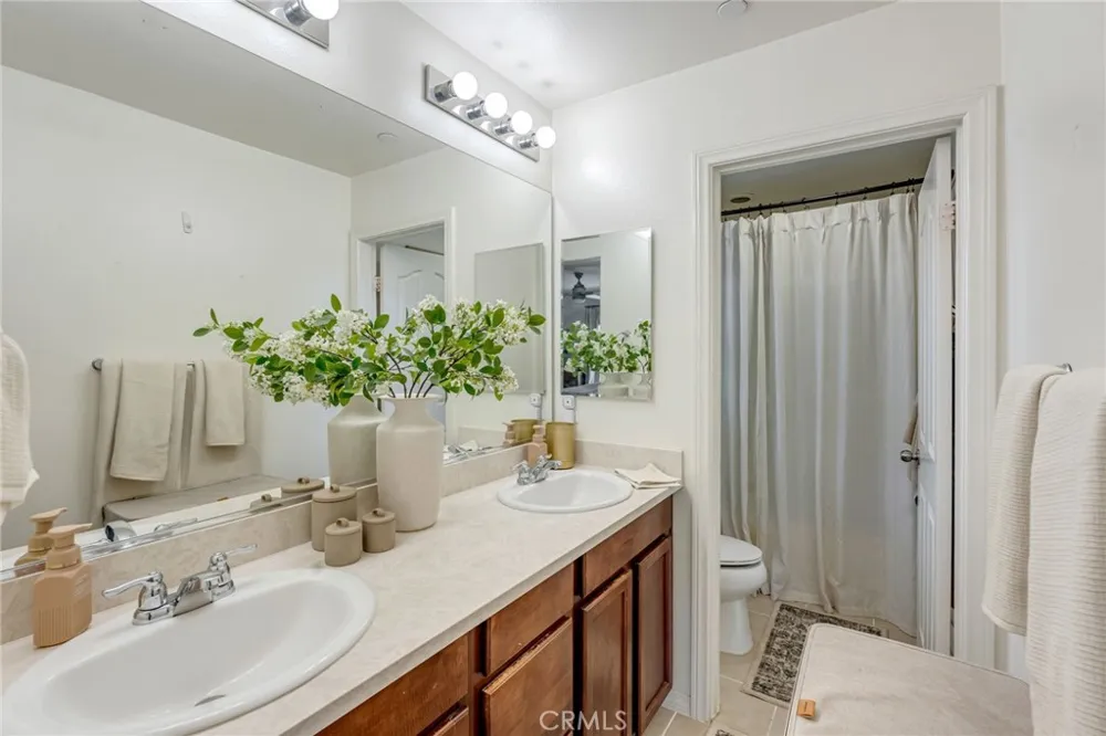 17621 Perilla San Bernardino, CA 92407