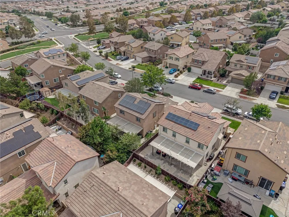 17621 Perilla San Bernardino, CA 92407