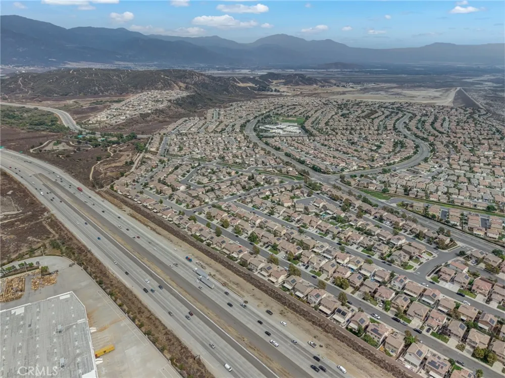 17621 Perilla San Bernardino, CA 92407