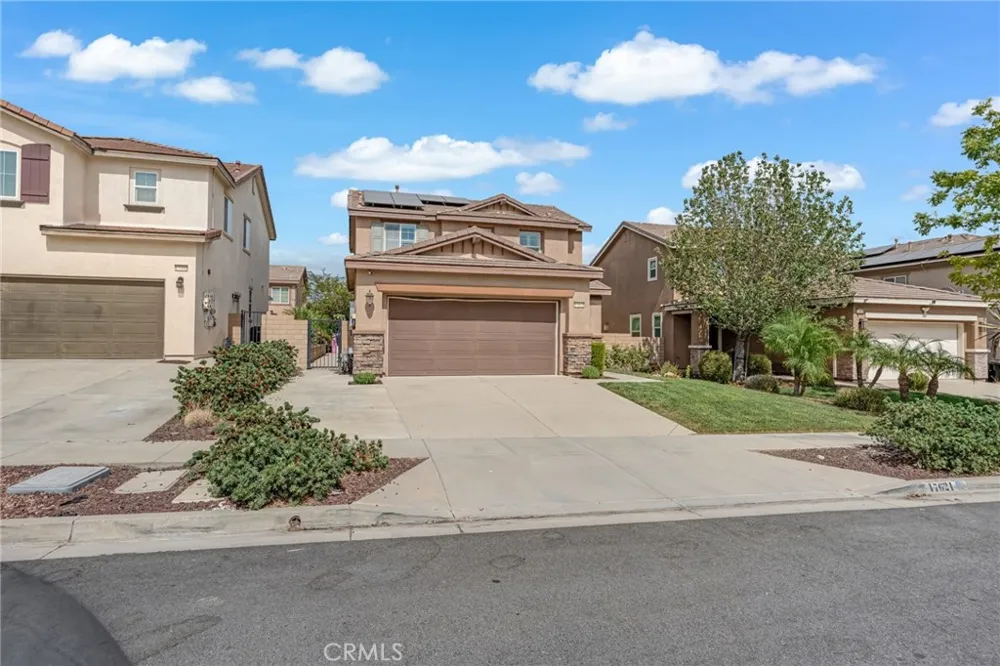 17621 Perilla San Bernardino, CA 92407
