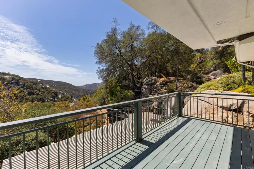 28320 Kettering Ln Escondido, CA 92026