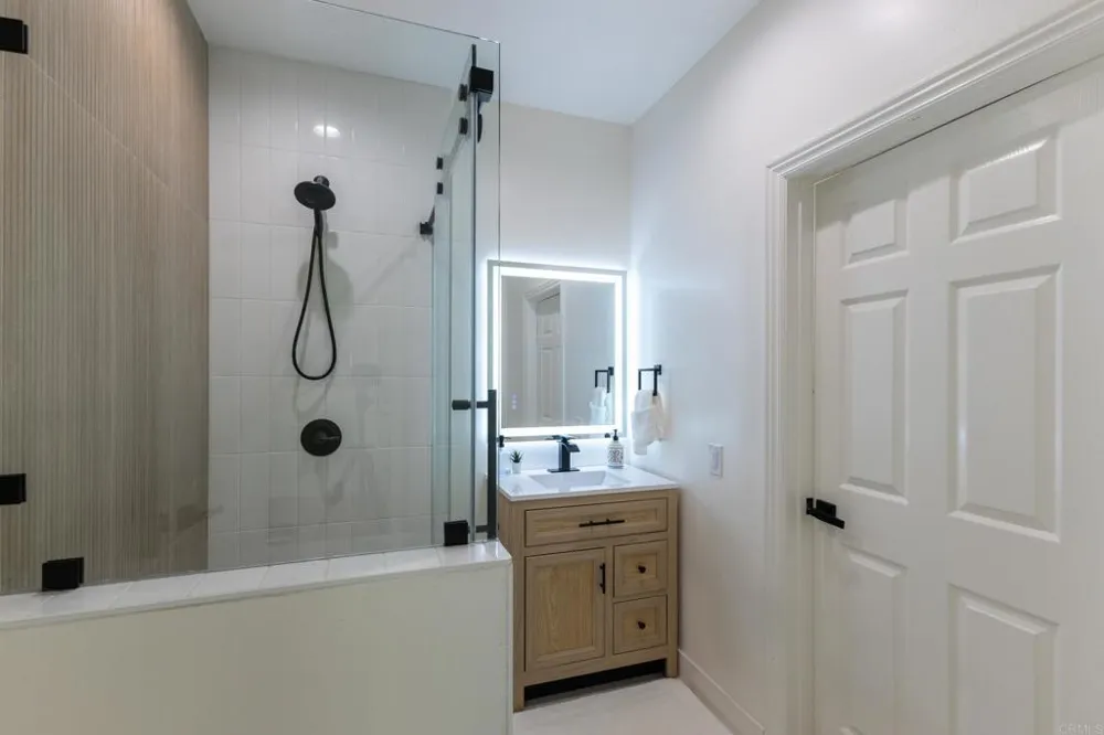 28320 Kettering Ln Escondido, CA 92026