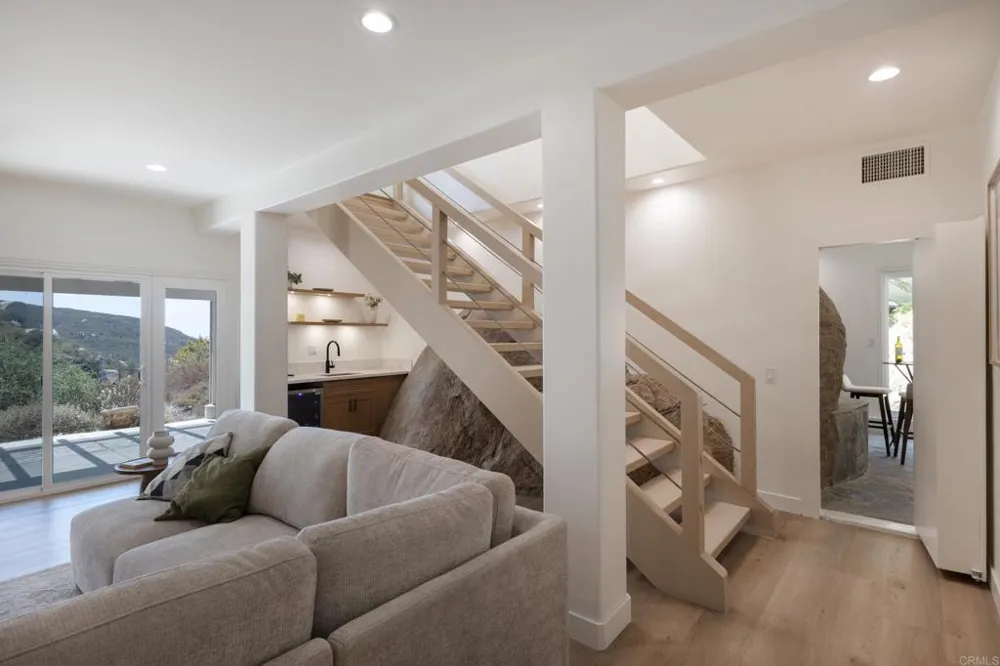 28320 Kettering Ln Escondido, CA 92026