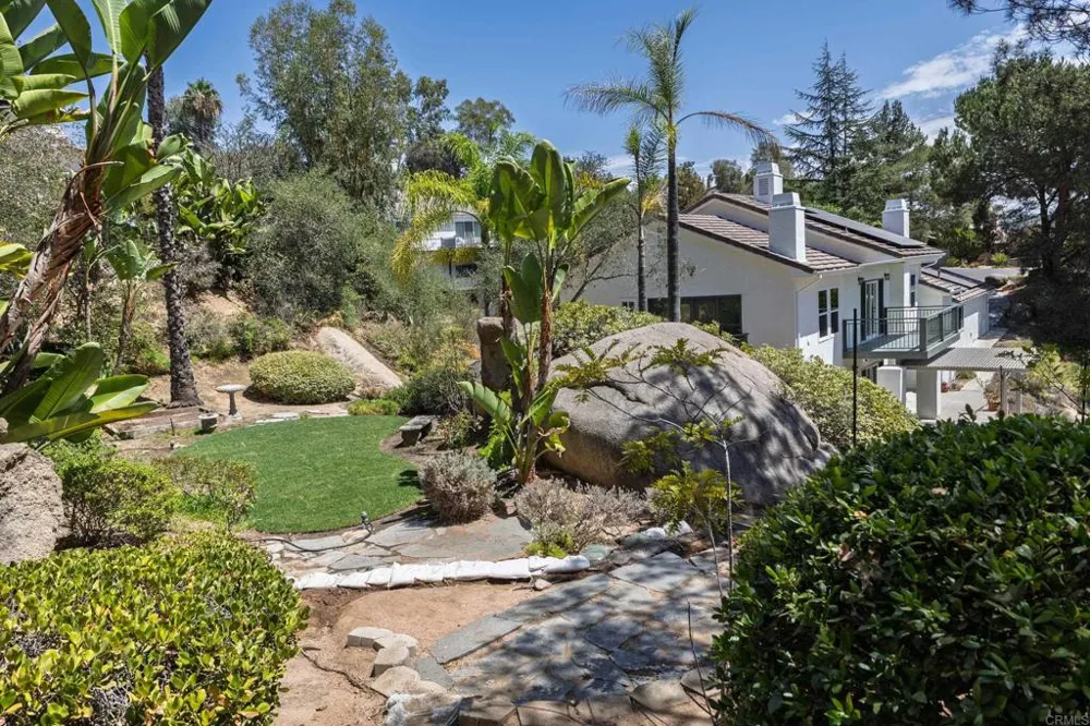 28320 Kettering Ln Escondido, CA 92026
