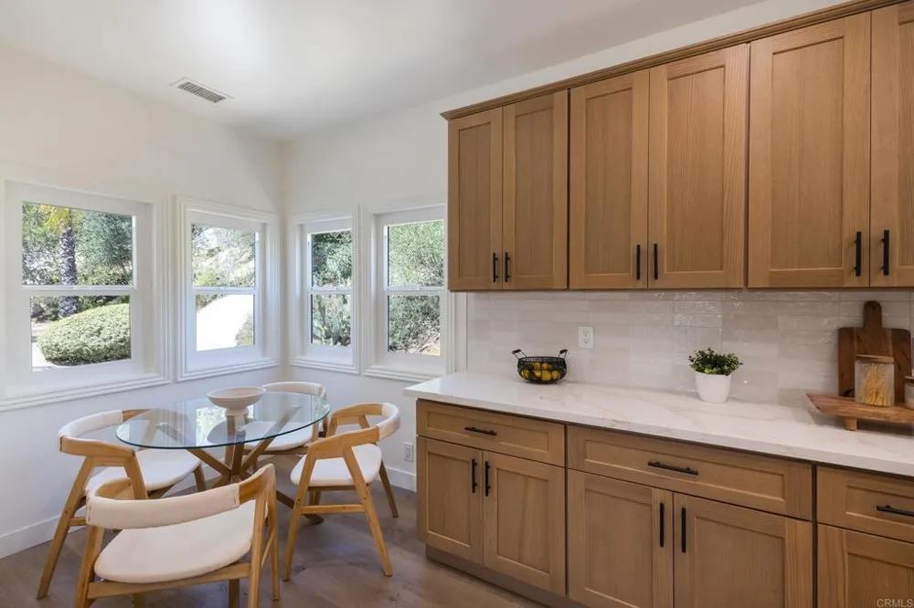 28320 Kettering Ln Escondido, CA 92026