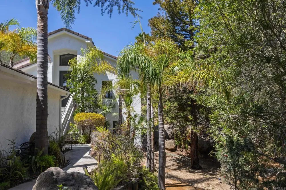 28320 Kettering Ln Escondido, CA 92026