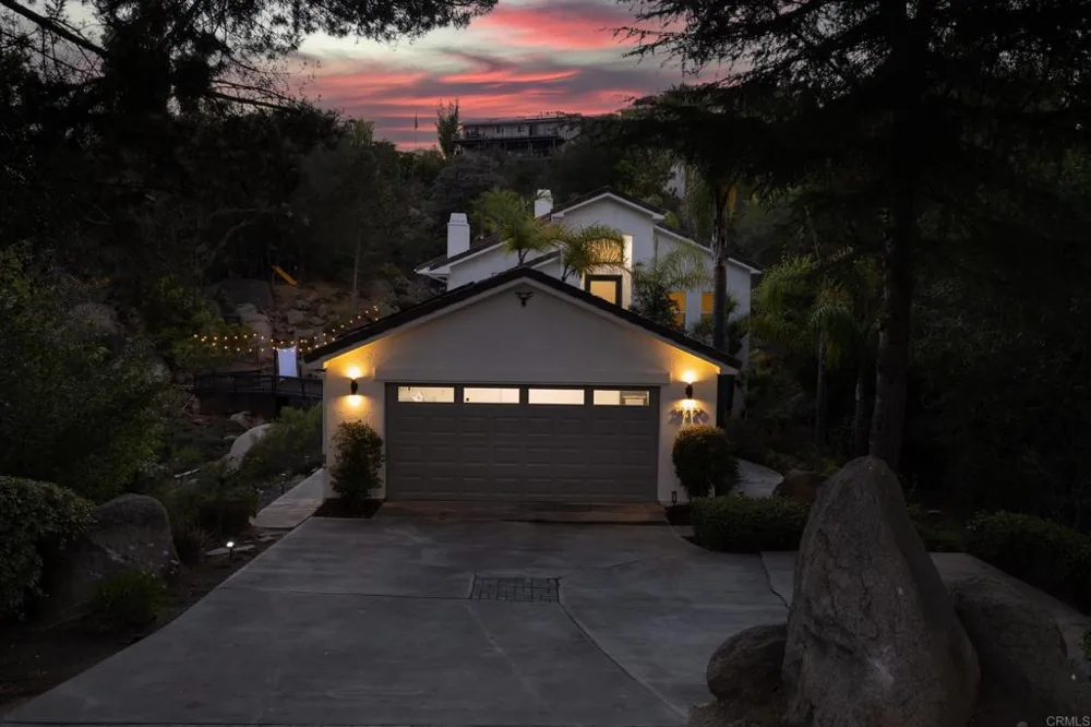 28320 Kettering Ln Escondido, CA 92026