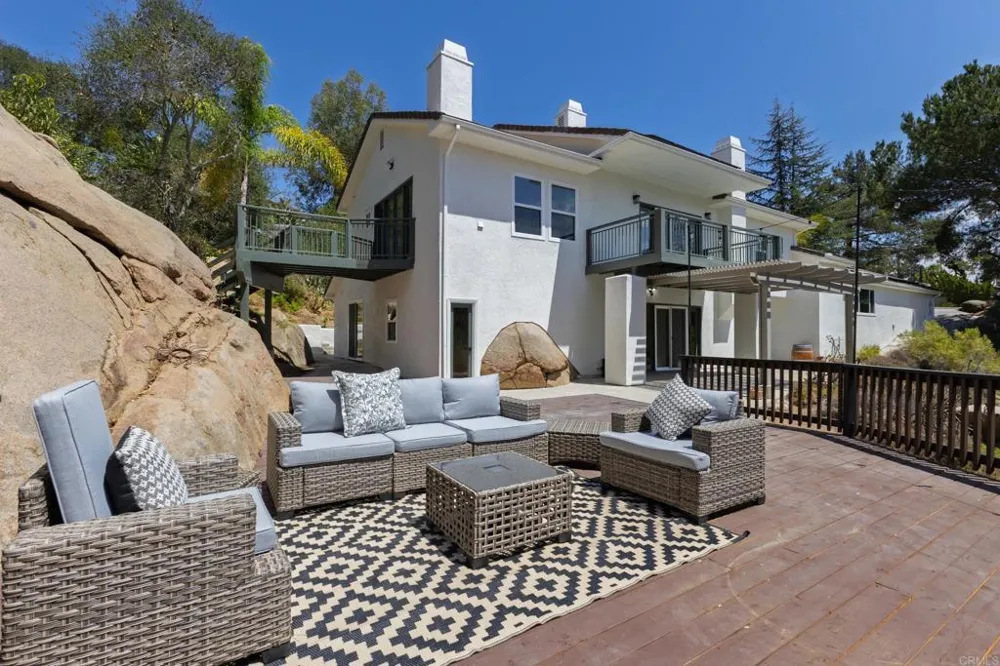 28320 Kettering Ln Escondido, CA 92026