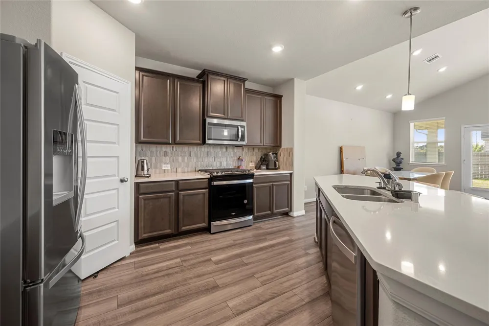 618 Ellwood Terrace Lane Richmond, TX 77406