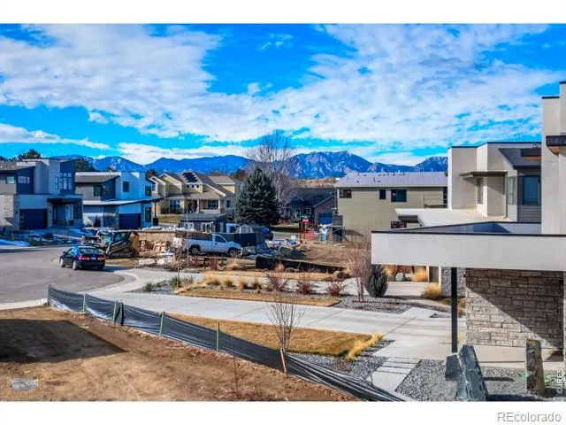 2325 Glacier Court Lafayette, CO 80026