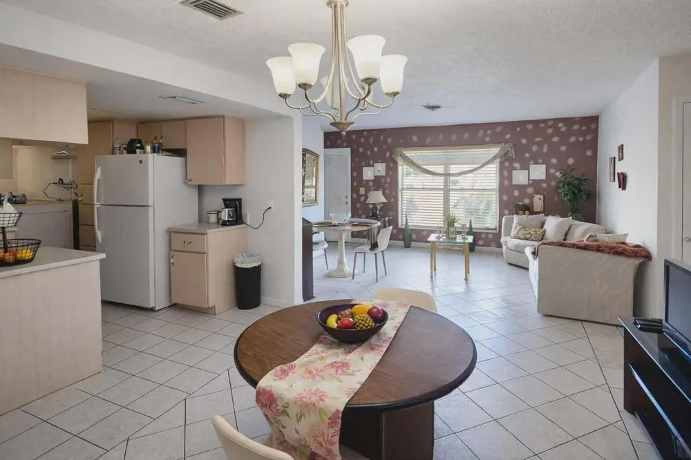 218 Olive Avenue Port St. Lucie, FL 34952