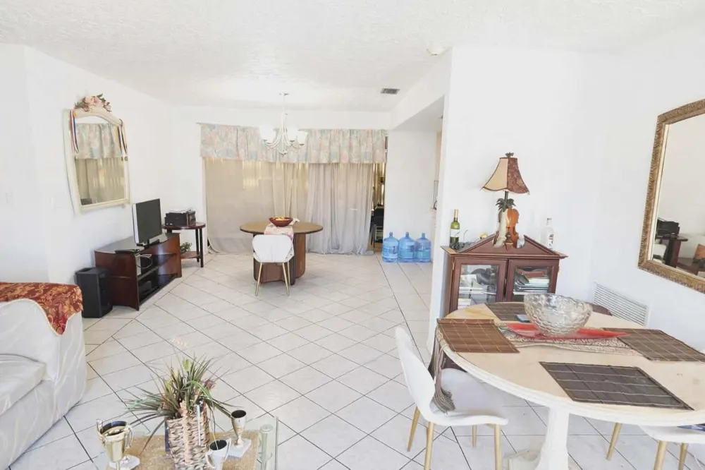 218 Olive Avenue Port St. Lucie, FL 34952