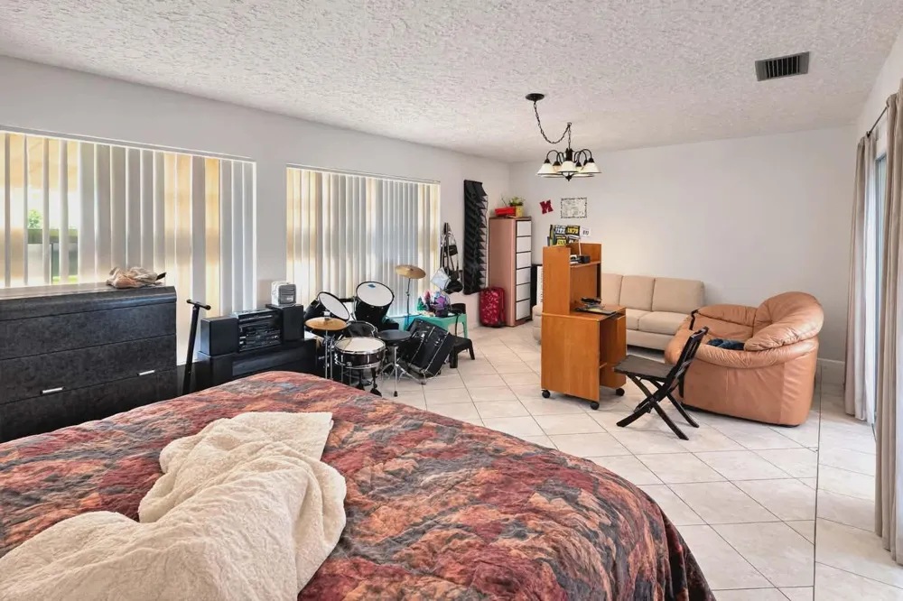 218 Olive Avenue Port St. Lucie, FL 34952