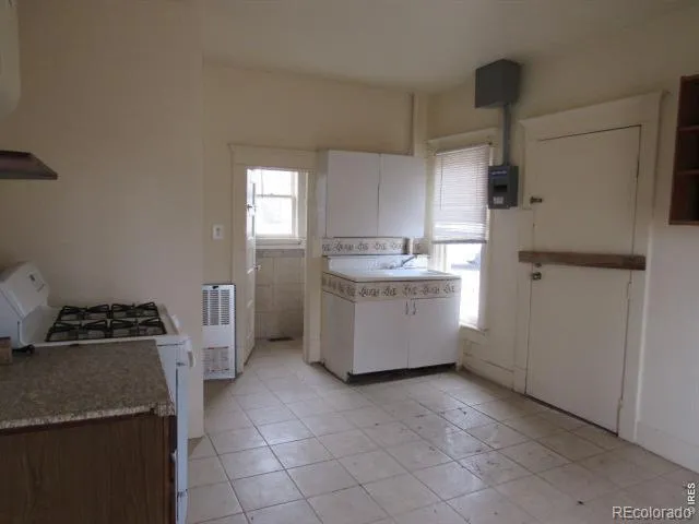 406 Hamilton Street Sterling, CO 80751