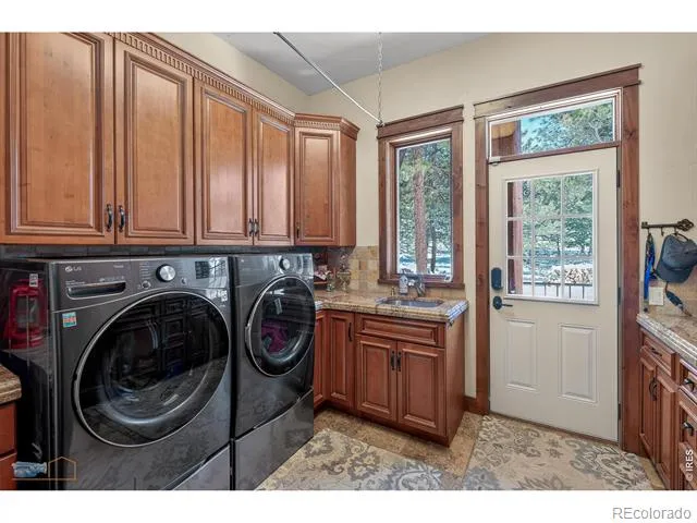 11981 Spruce Canyon Circle Golden, CO 80403