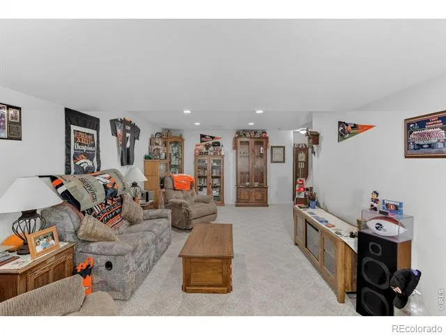 18031 Wagon Trail Mead, CO 80542