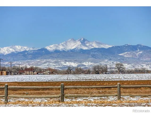 18031 Wagon Trail Mead, CO 80542