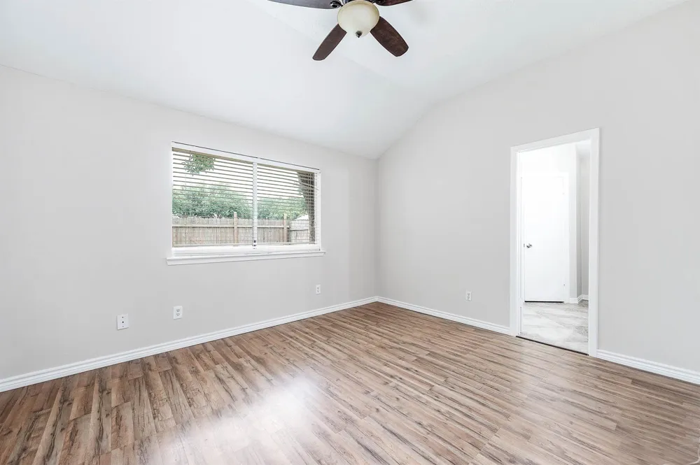 103 Avocado Street Lake Jackson, TX 77566
