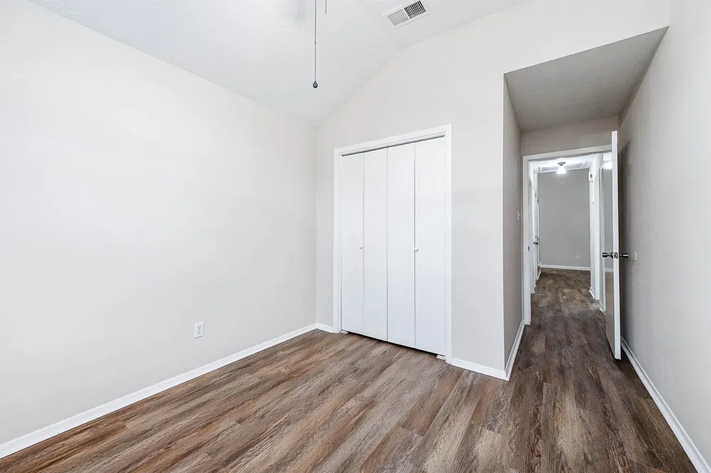 103 Avocado Street Lake Jackson, TX 77566