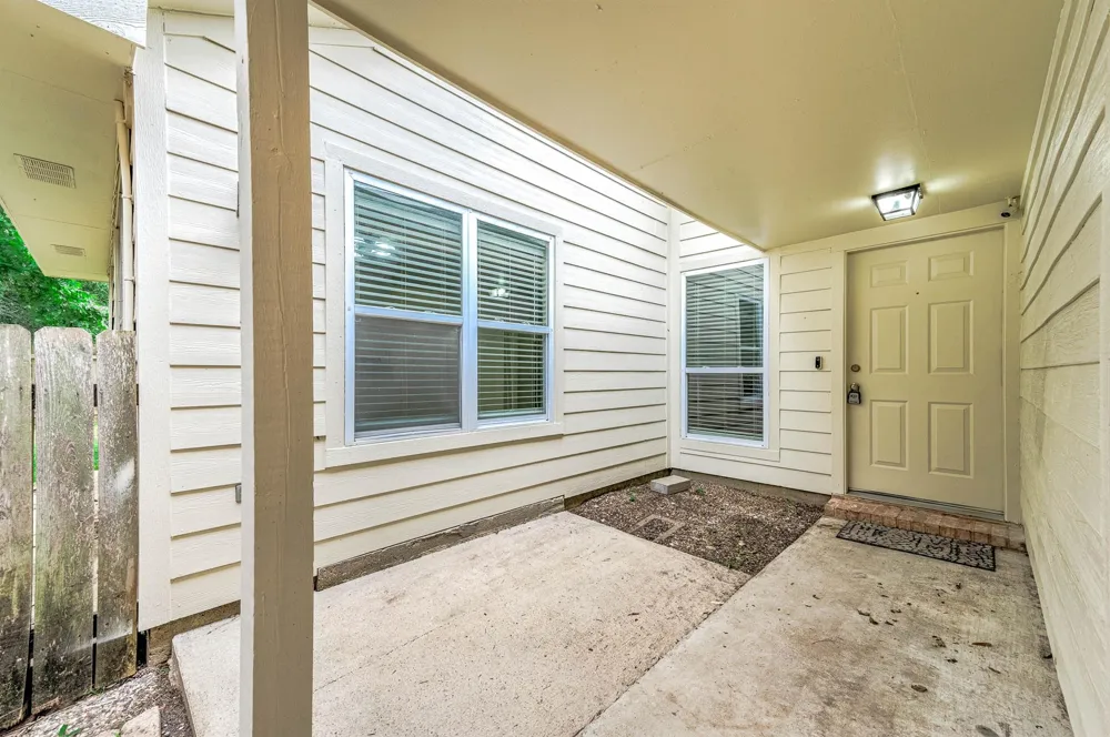 103 Avocado Street Lake Jackson, TX 77566