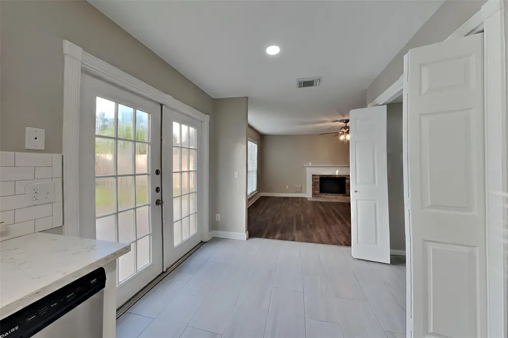 9211 Wandsworth Drive Spring, TX 77379