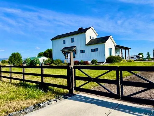 560 Talons Reach Run Berthoud, CO 80513