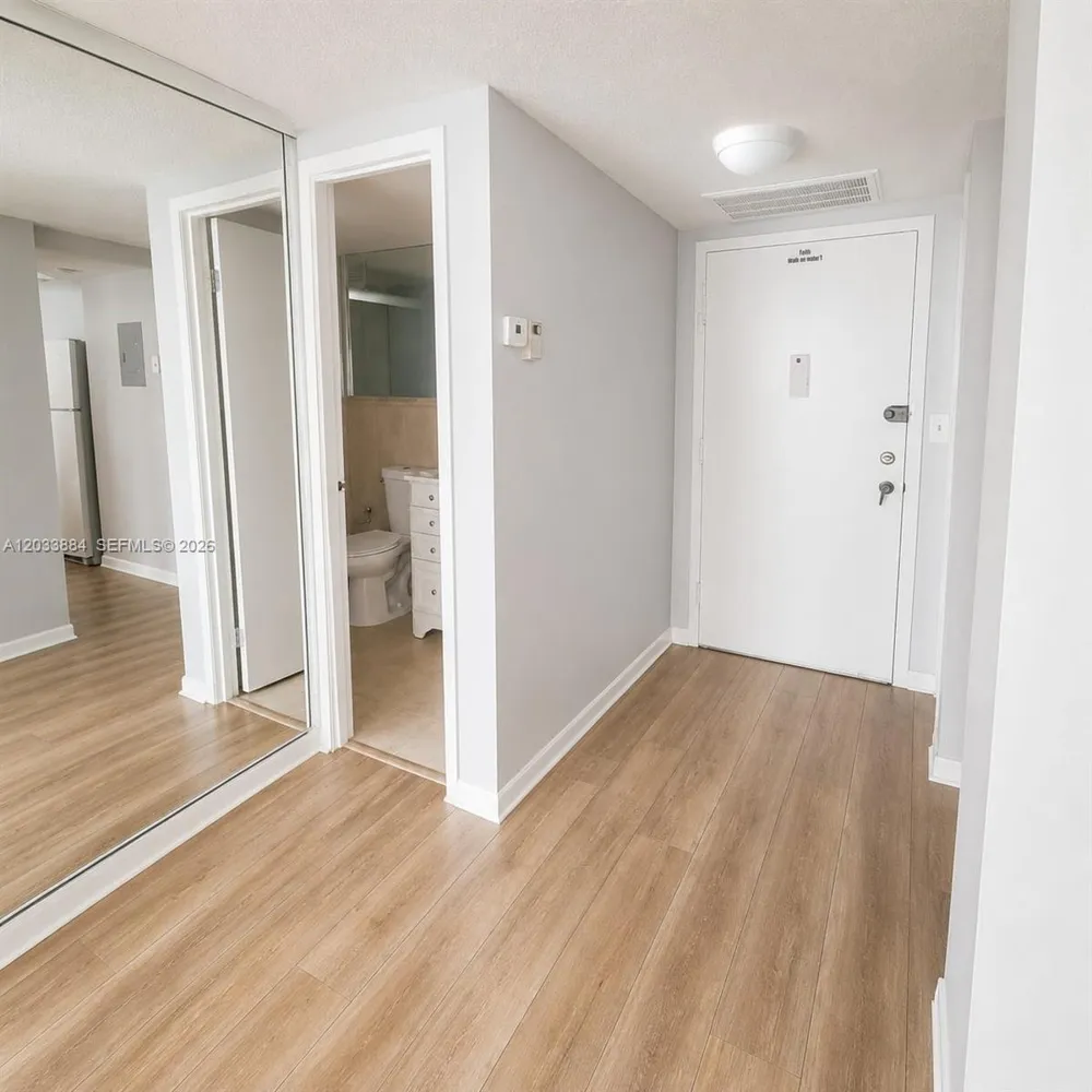 800 Parkview Dr #512 Hallandale Beach, FL 33009