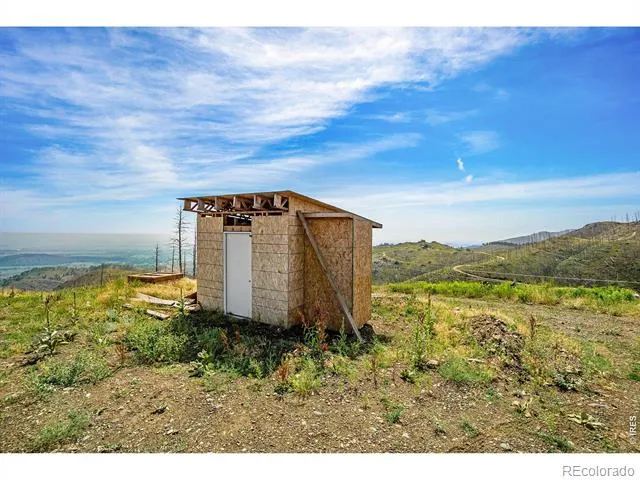 1600 Whale Rock Road Bellvue, CO 80512
