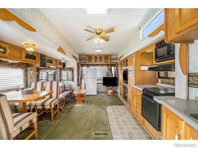 1600 Whale Rock Road Bellvue, CO 80512
