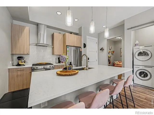 4885 S Monaco Street #101 Denver, CO 80237