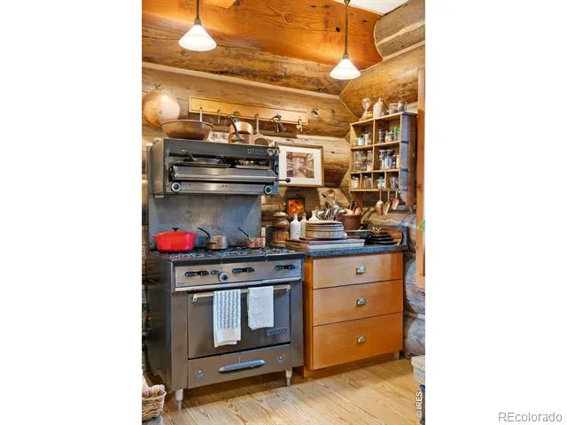 1050 Pine Gold Hill Street Boulder, CO 80302