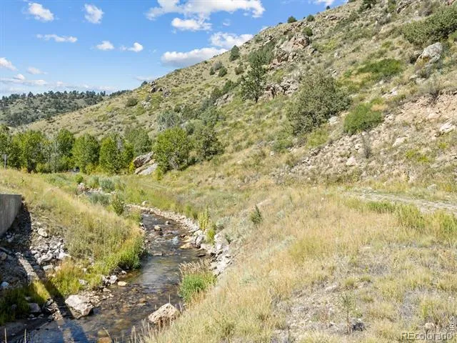 9981 County Road 43 Glen Haven, CO 80532