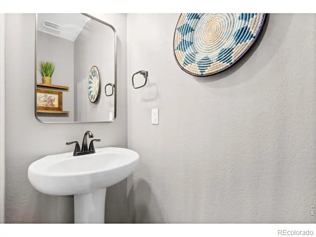 1938 Knobby Pine Drive Fort Collins, CO 80528