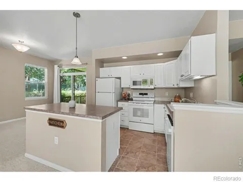 640 Gooseberry Drive #806