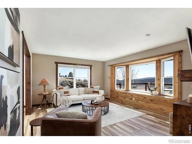 1050 Sunrise Drive Lyons, CO 80540