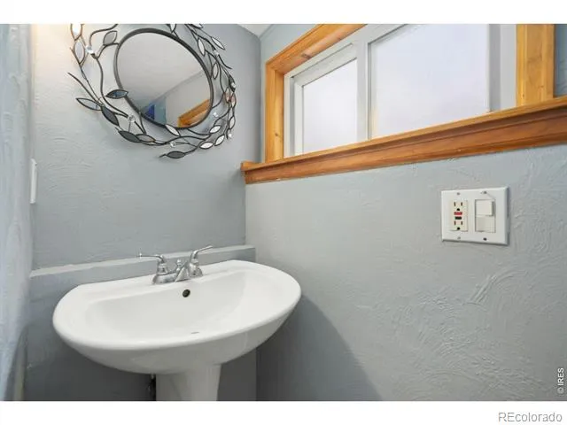 924 Sycamore Street Fort Collins, CO 80521