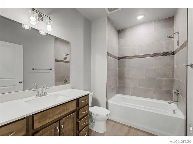 265 High Point Drive #203 Longmont, CO 80504